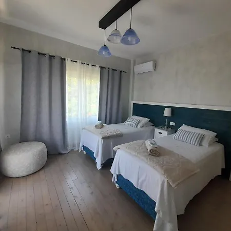 Diogenis Willa Argostoli (Kefalonia)